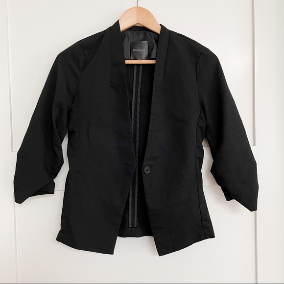 Dynamite - Cropped Open Front Black Blazer - Picture 1 of 4